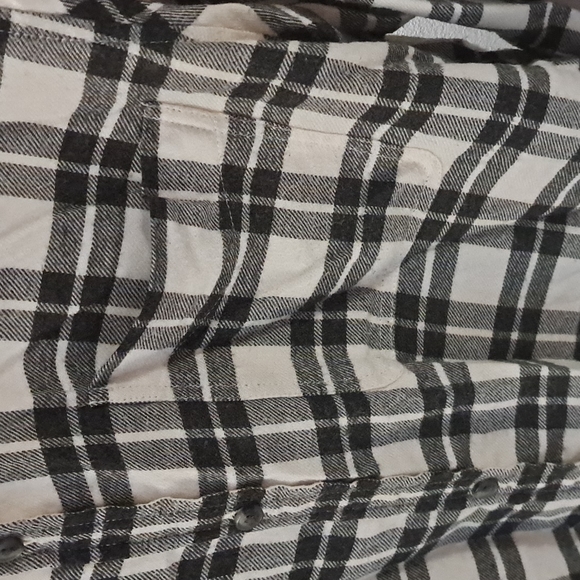 American Eagle Boyfriend Fit Plaid Flannel - Picture 4 of 6